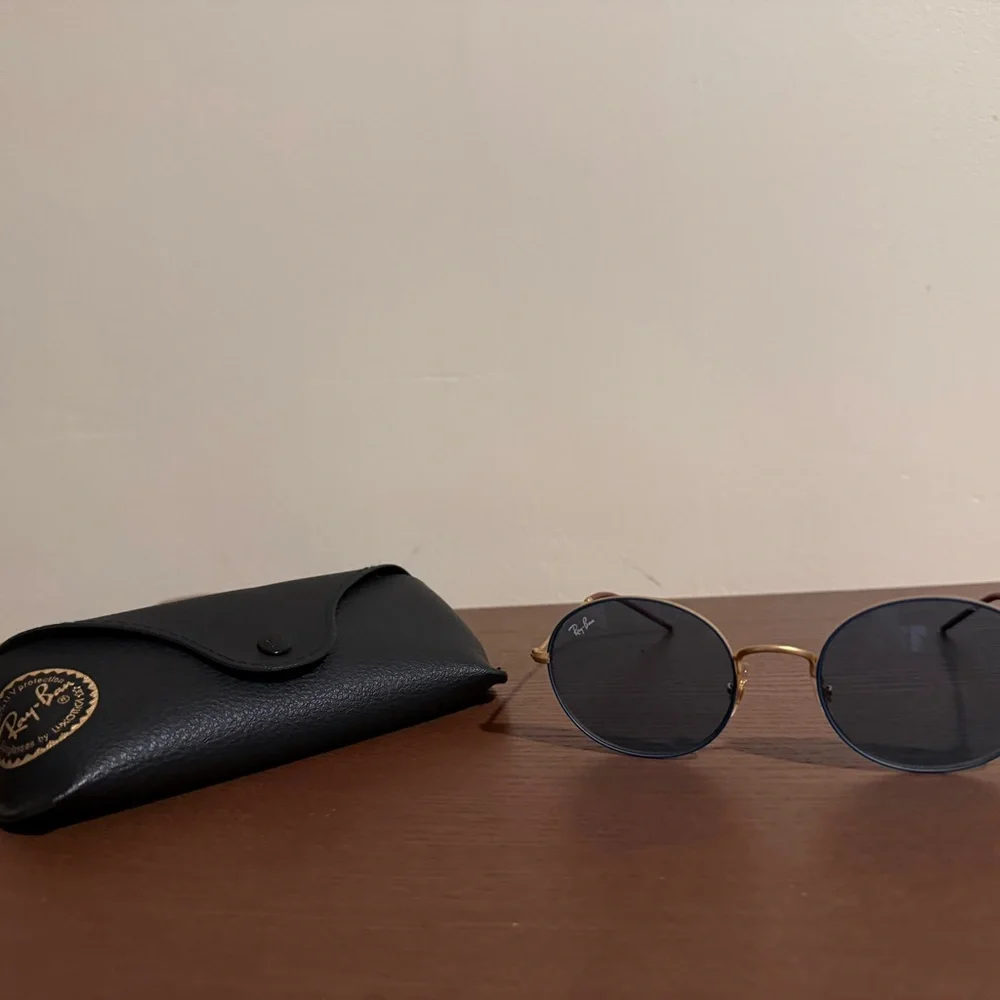 Ray-Ban Gold Frame Sunglasses with Black Lenses
